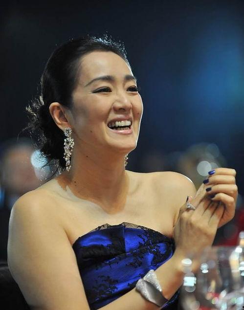 巩俐最新爆料视频,揭秘演艺圈不为人知的幕后真相